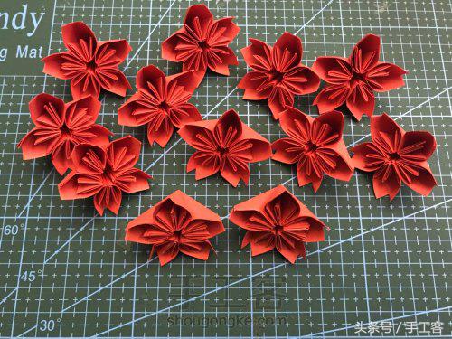 灯笼手工制作简单易学折纸教程,灯笼手工制作教程简单又好看折纸