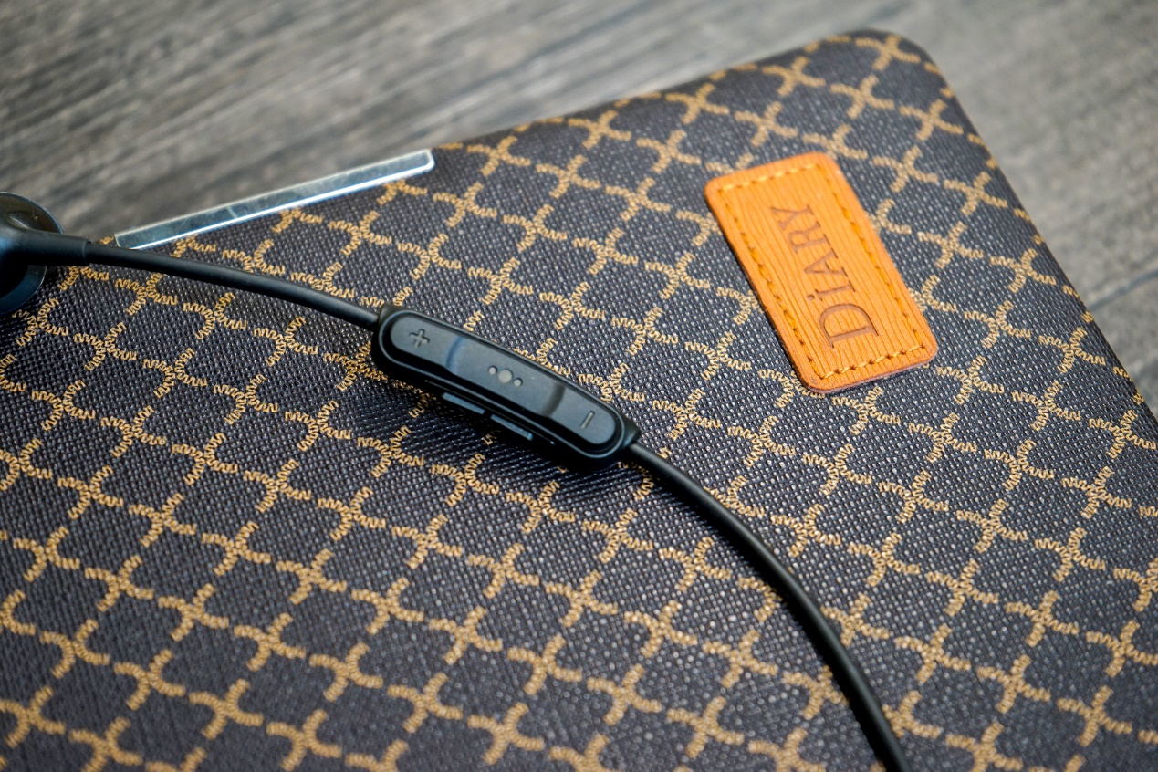 boseqc30降噪耳机开不了机,boseqc30坏了值得修吗