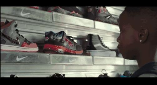 尊严不是一双球鞋能给你的,自强才最重要,看完《KICKS》我哭了