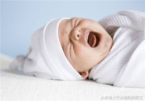 婴儿二月哭闹的原因及解决方法,小孩哭闹不止迷信方法