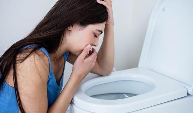 看看是不是怀孕了自己要怎么测试,抽烟喝酒怀孕八周才发现自己怀孕