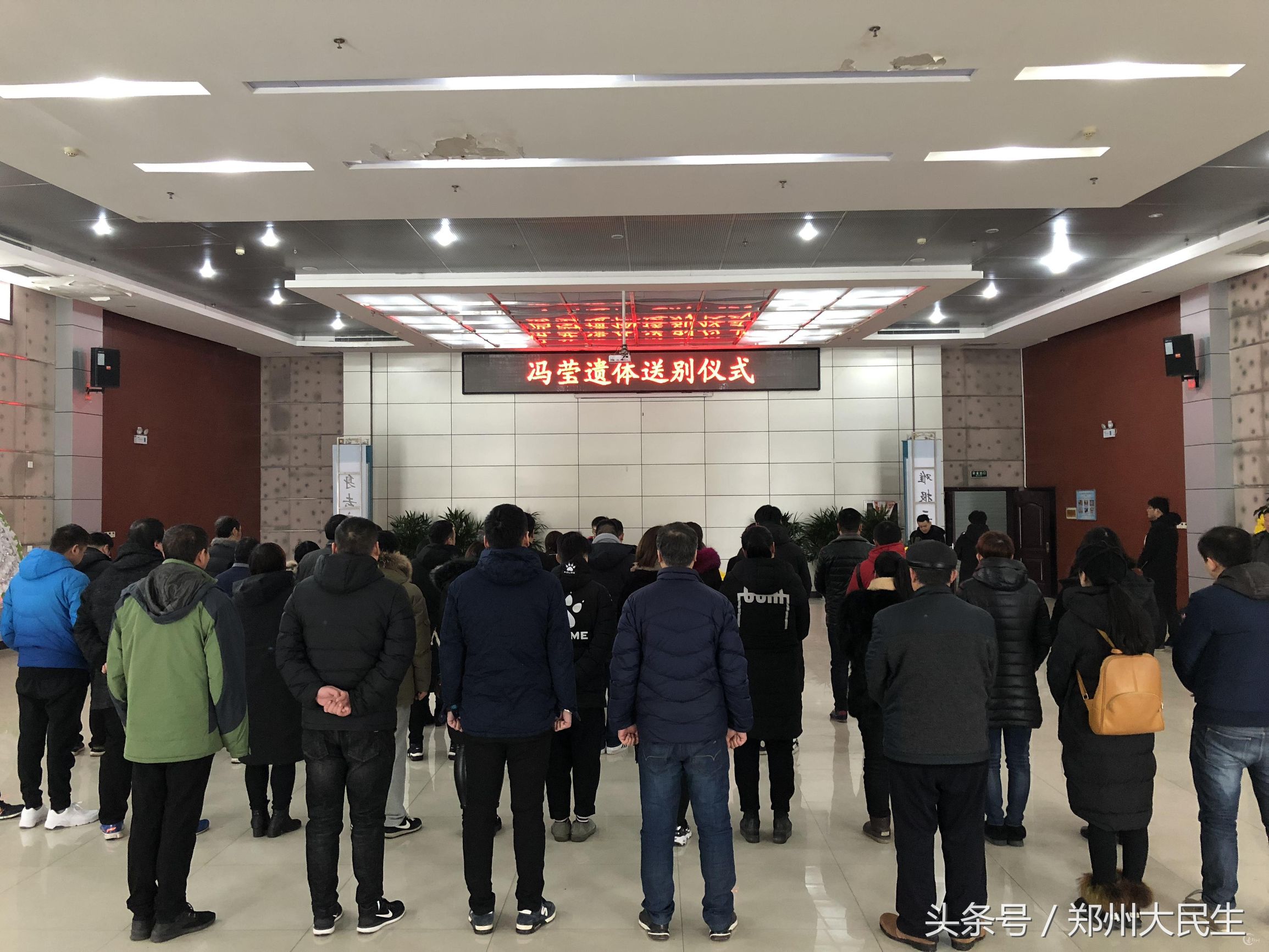 一场婚礼见证了爱情友情和亲情,每一场婚礼都是对爱情的见证