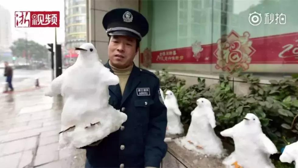 雪下得那么深那么认真下句怎么接,雪下得那么深那么认真全部歌词