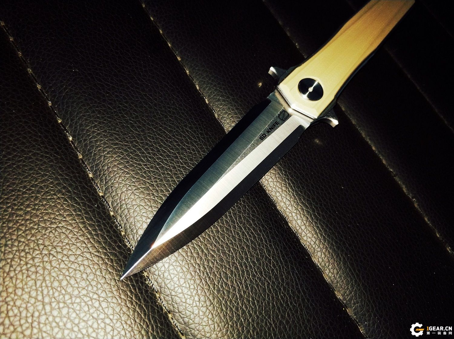 有没有一款双刃刀具，既是*刀折**，又能兼具捅刺和切削的优点呢？