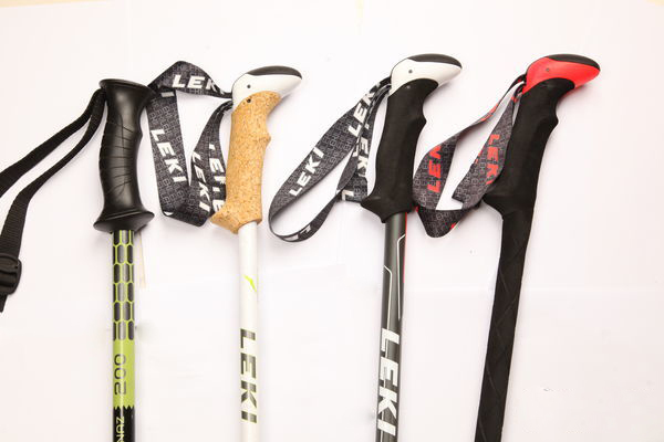 哪种类型的登山杖比较好用,登山杖登山前后对比