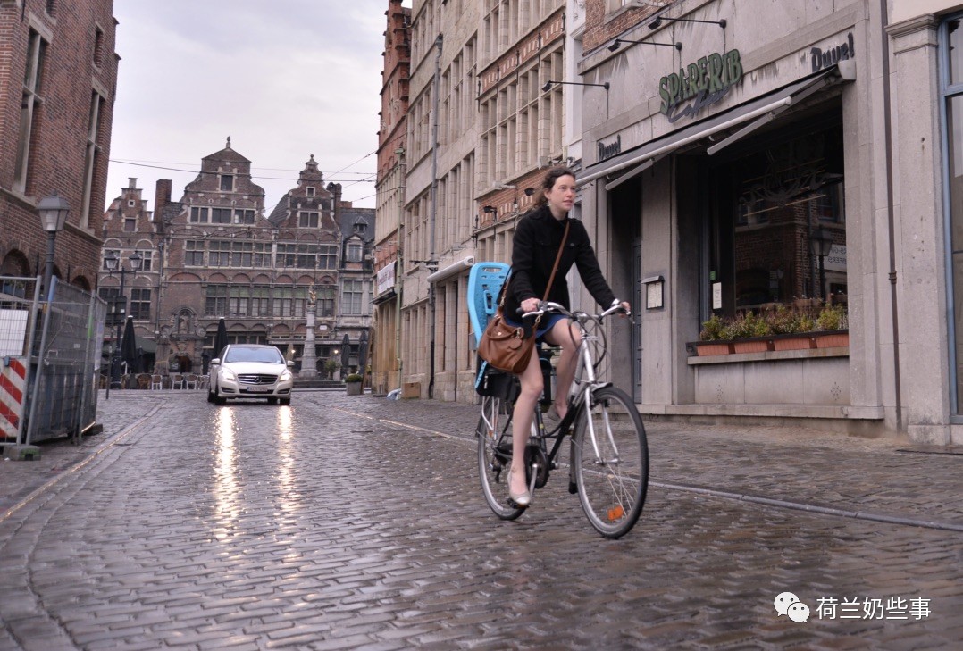 奶叔带你逛荷兰之荷兰的自行车啊,跟中国不是一个物种