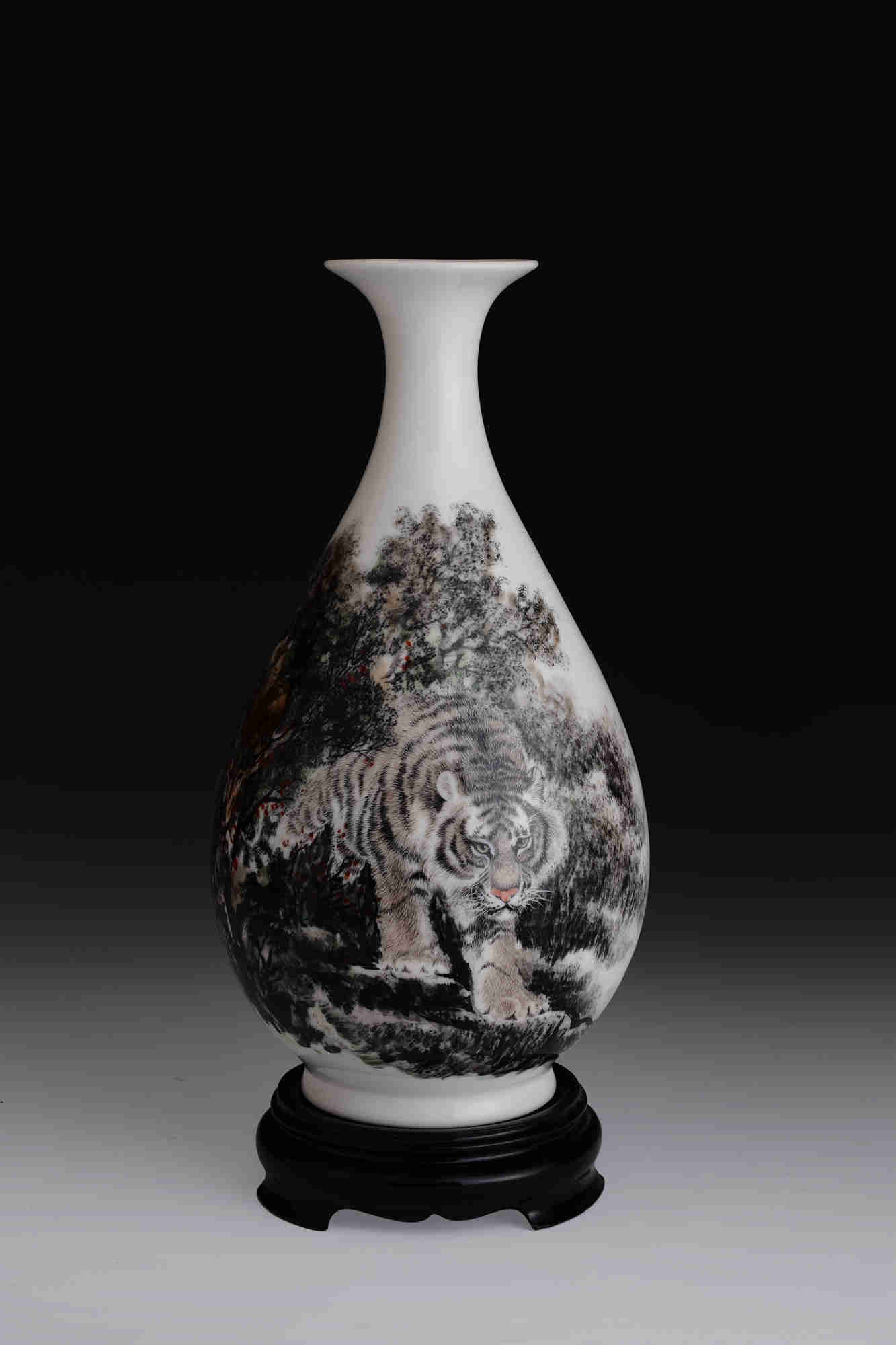 五彩纹龙凤瓷瓶,景德镇十二生肖瓷瓶