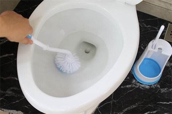 厨房大扫除去油污,厨房卫生大扫除