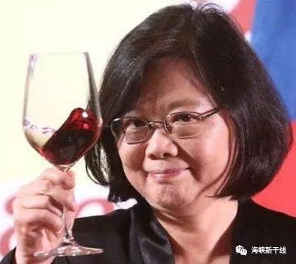 大陆专机送武汉台胞返台,大陆专机送数百武汉台胞返台