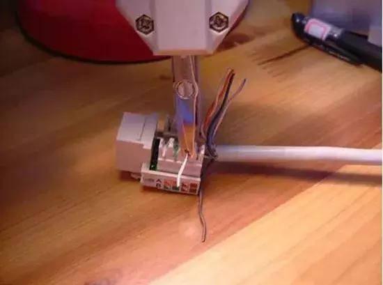 网线水晶头和插座接线图,公牛网线插座对应水晶头接法图解