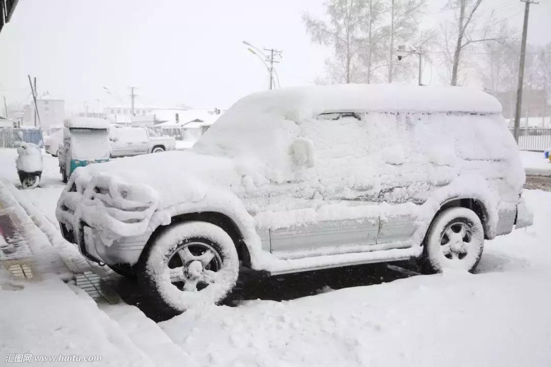 雪下得那么深那么认真下句怎么接,雪下得那么深那么认真全部歌词
