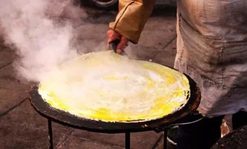 为了养蛙失去女友,这位男子痴迷宠物蛙十年花了近百万|金融拾趣