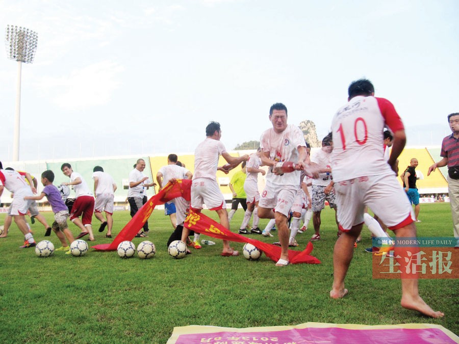中国足球协会5人制足球超级联赛,足球荒漠中国