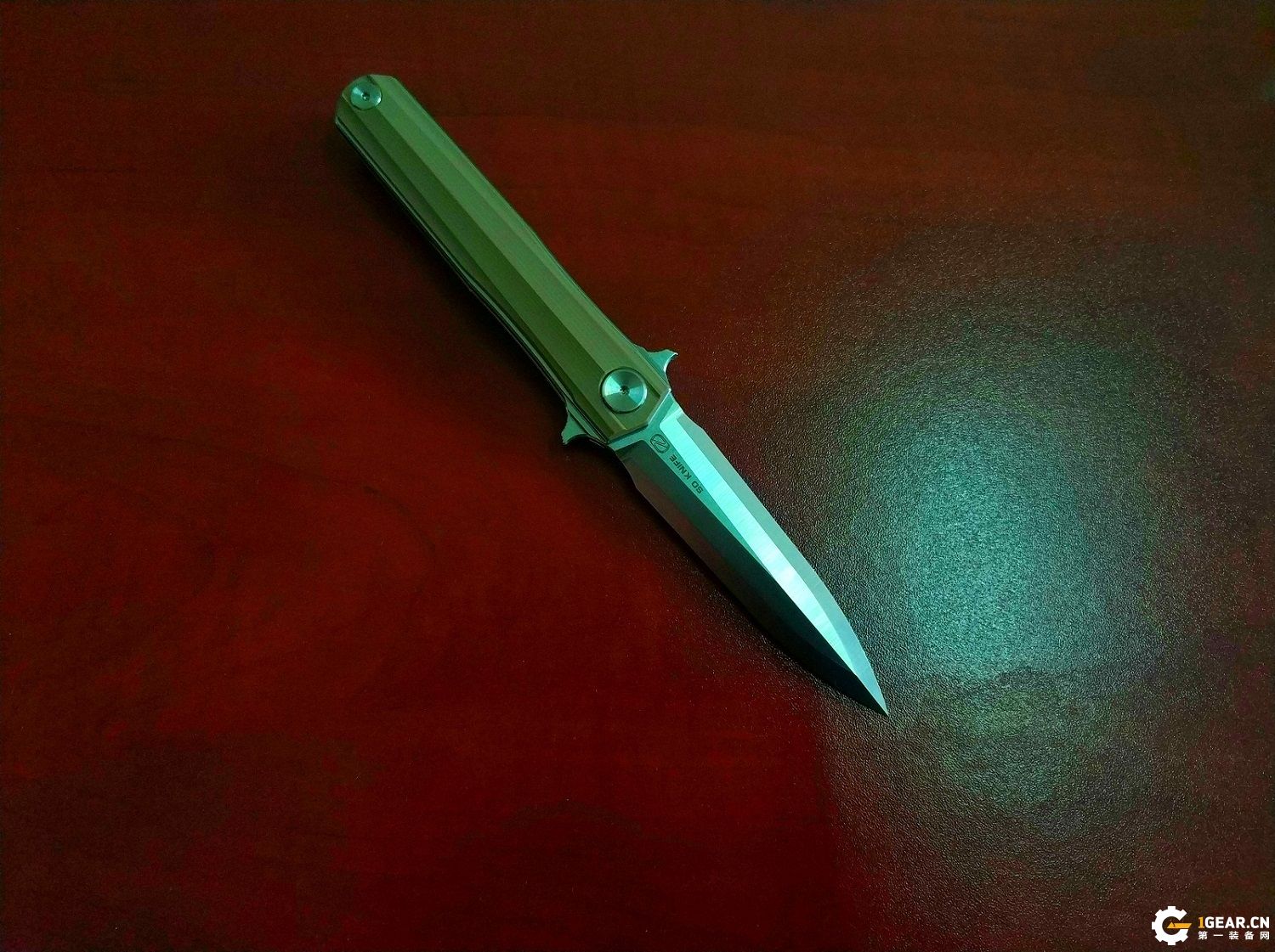 有没有一款双刃刀具，既是*刀折**，又能兼具捅刺和切削的优点呢？