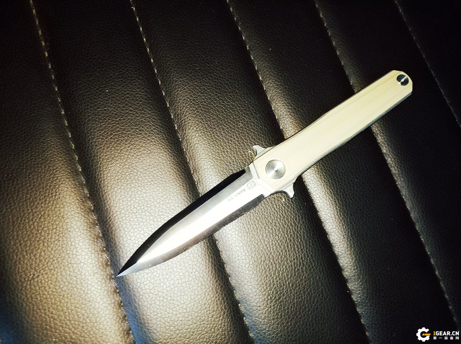 有没有一款双刃刀具，既是*刀折**，又能兼具捅刺和切削的优点呢？