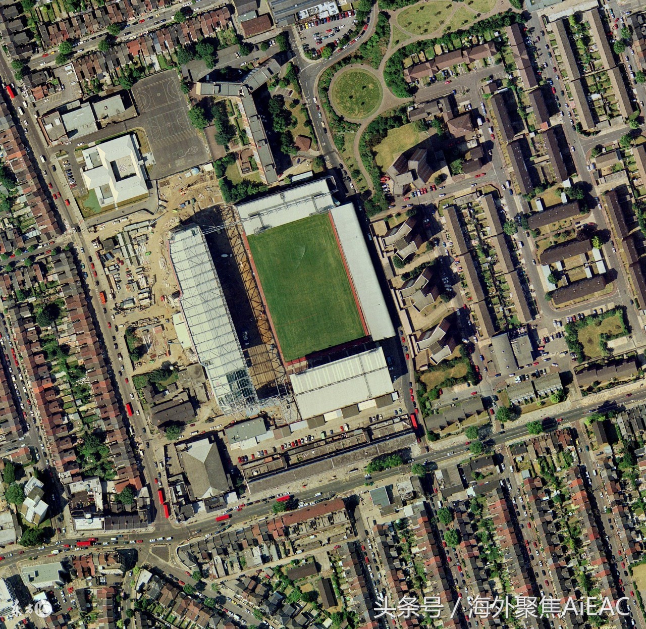 英国最热足球城各俱乐部主场附近房地产热点价格分析