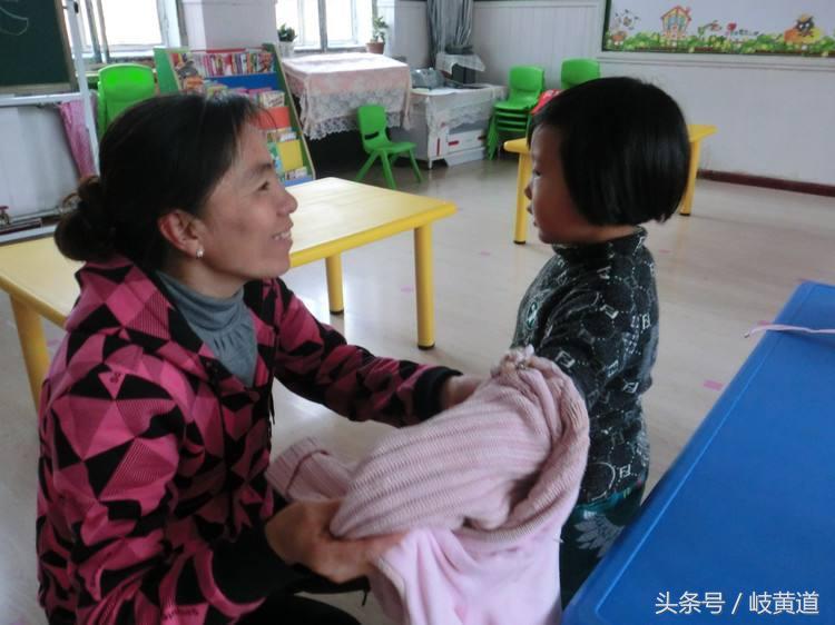 儿童把异物弄鼻孔了怎么办,家长怎么发现孩子把异物塞鼻孔