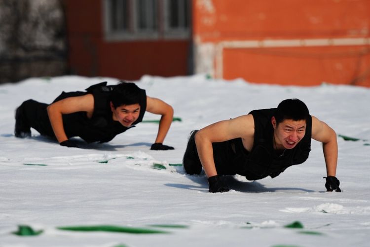 黑豹雪豹特战队,成都黑豹突击队魔鬼大练兵