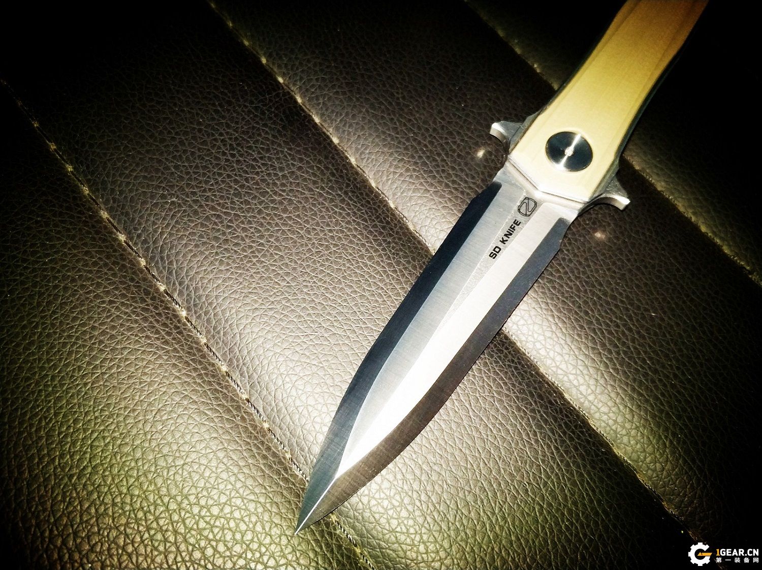 有没有一款双刃刀具，既是*刀折**，又能兼具捅刺和切削的优点呢？