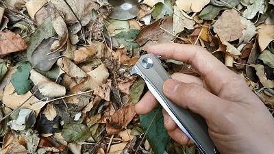 有没有一款双刃刀具，既是*刀折**，又能兼具捅刺和切削的优点呢？