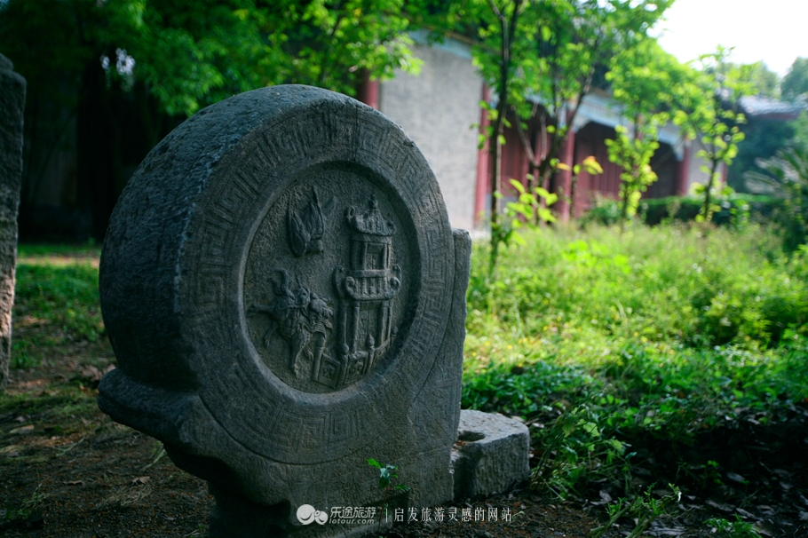 襄王府绿石影壁对联,襄阳王府绿影壁线上预定门票