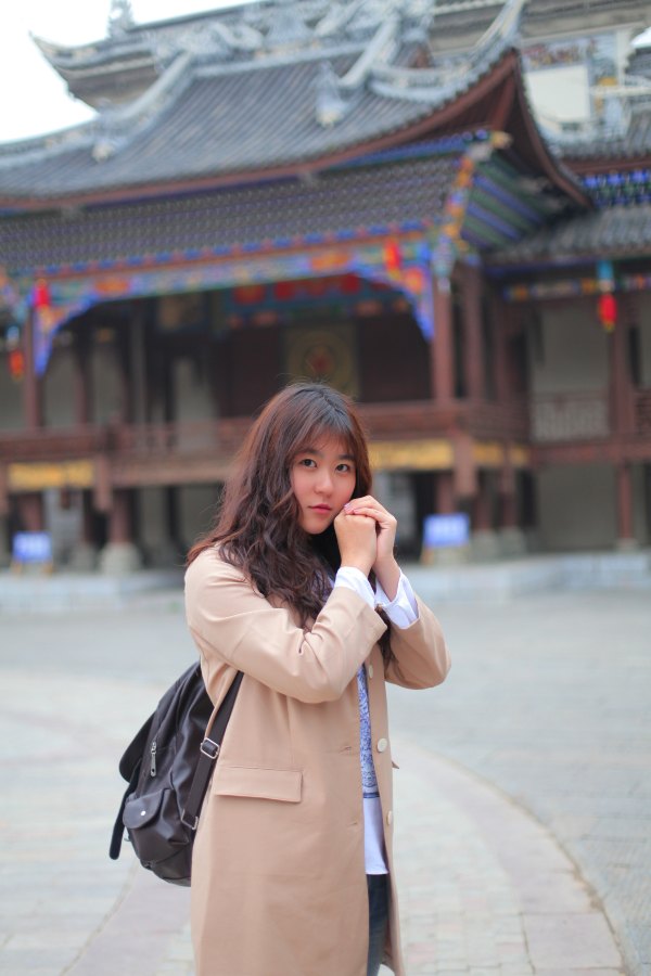 跟着圣玉去旅行，做一个水姑娘