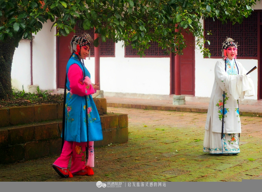 最是那一声弋阳腔：醉了龟峰美了弋阳