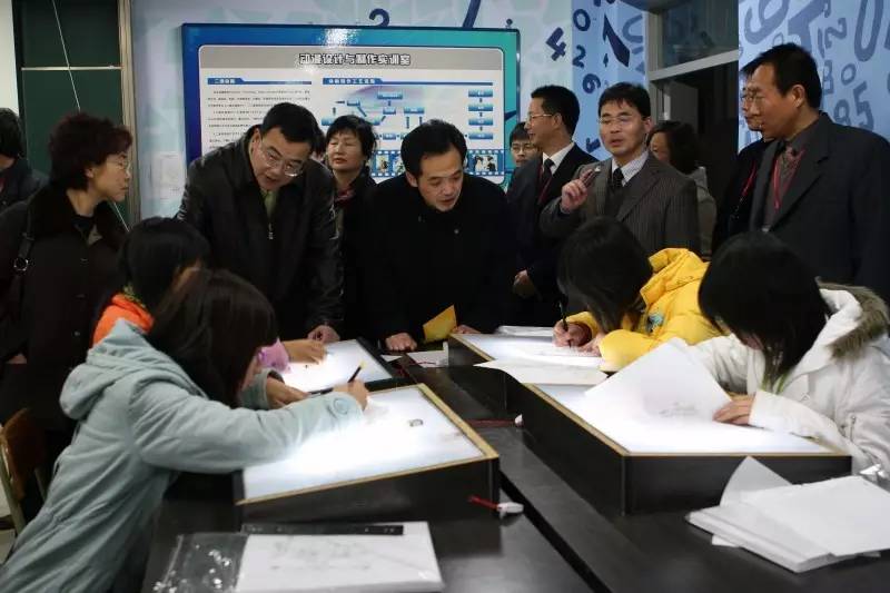 关于学校前世今生的第一段话,母校的前世今生