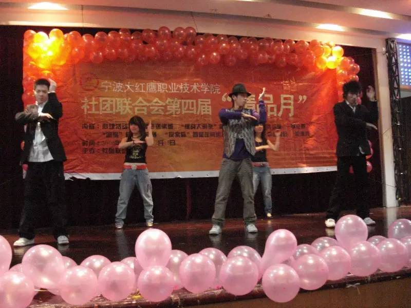 关于学校前世今生的第一段话,母校的前世今生