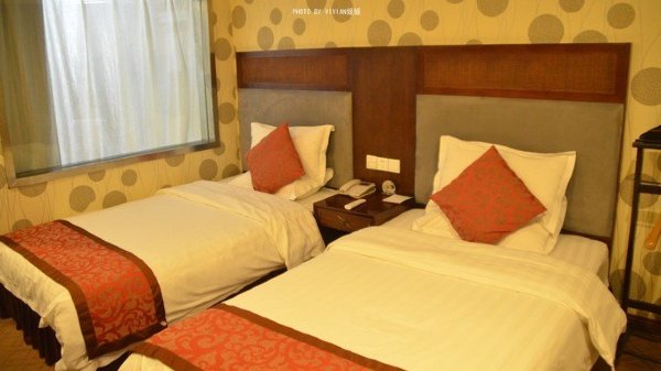 跟着圣玉去旅行，做一个水姑娘