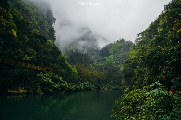 跟着圣玉去旅行，做一个水姑娘