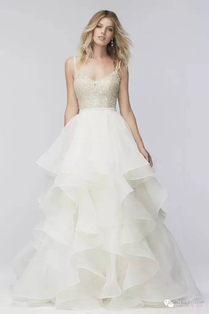 两地办婚礼可以穿两次婚纱吗,婚礼可以穿露脚的婚纱吗