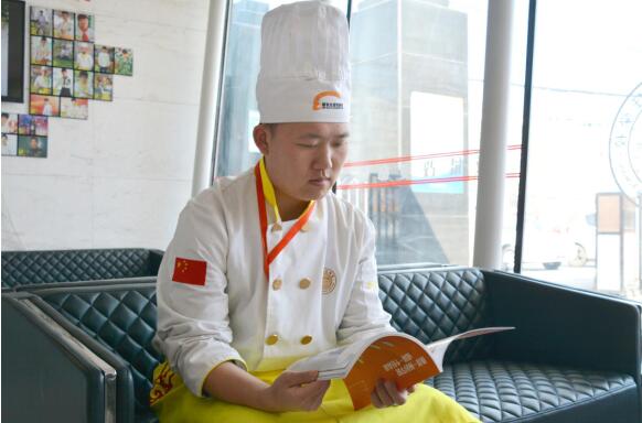 沈阳新东方厨师培训班怎么样,学厨师去哪里学靠谱新东方烹饪