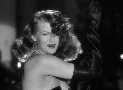 有哪些好看的小黑裙,小众又有设计感夏天必备小黑裙