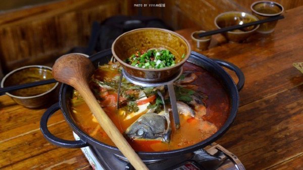 跟着圣玉去旅行，做一个水姑娘