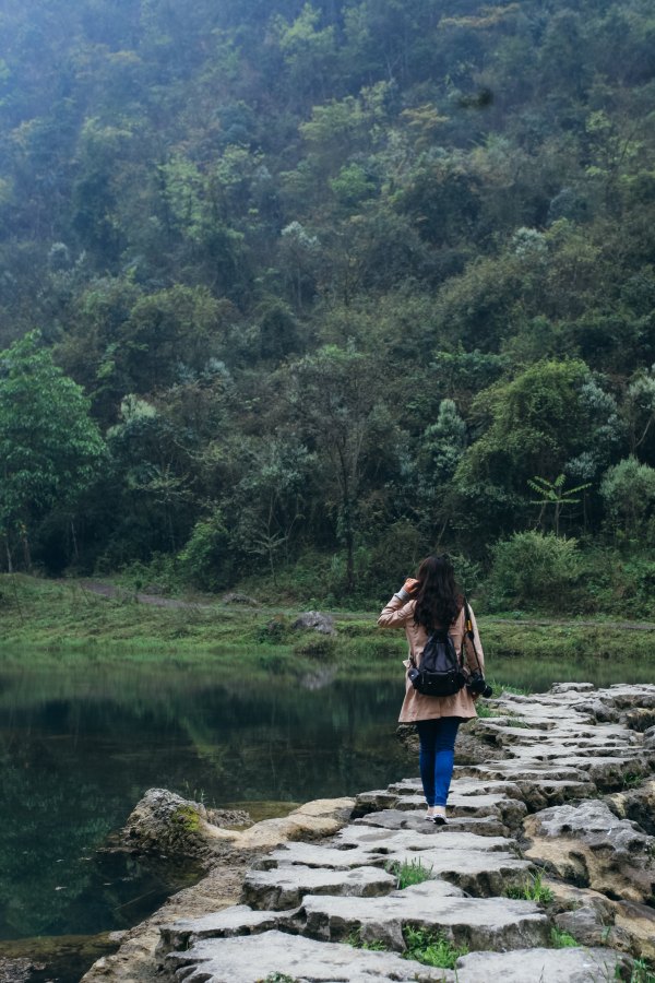 跟着圣玉去旅行，做一个水姑娘