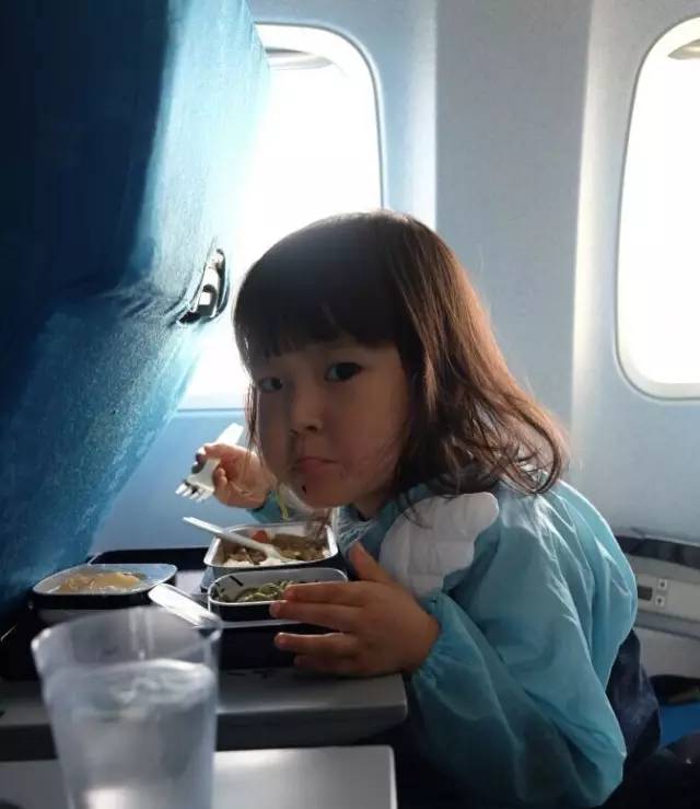 一个中国妈妈带着孩子去了美国,带孩子去日本攻略