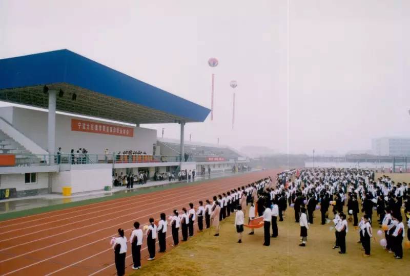 关于学校前世今生的第一段话,母校的前世今生