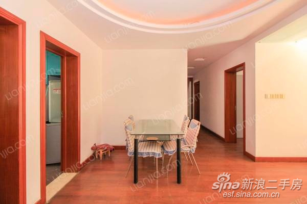 上海浦东在售双拼别墅1500万左右,上海浦东总价500万左右的新三房