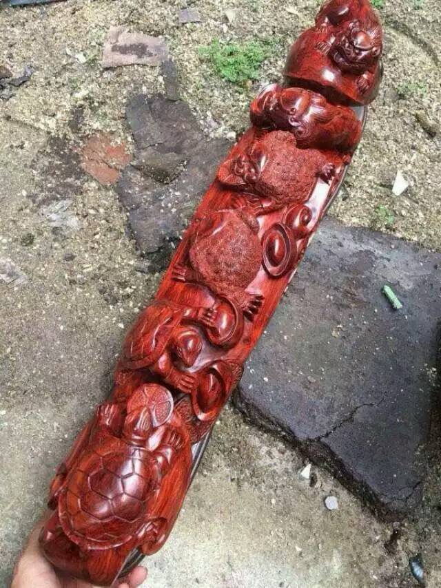 牛人制作的神器,手雕财神爷