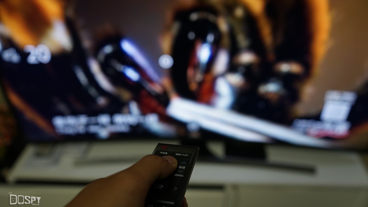 三星65寸曲面电视hu7800,三星65英寸cu7100电视评测