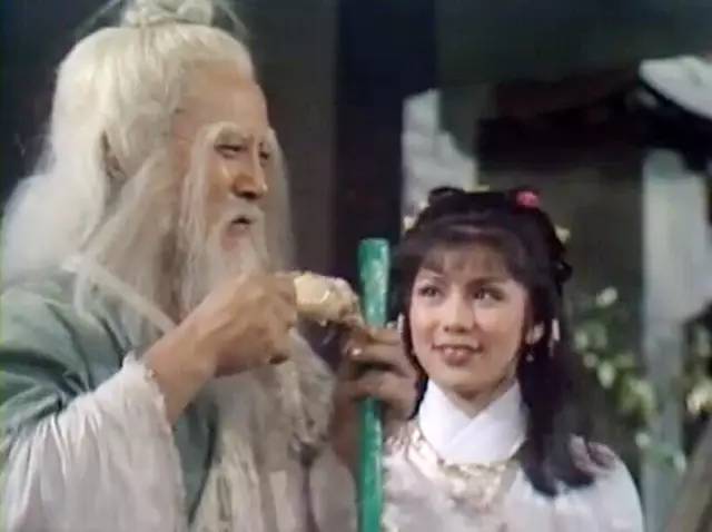 在魔都必须来吃的肥肠烤鱼,在魔都吃饭