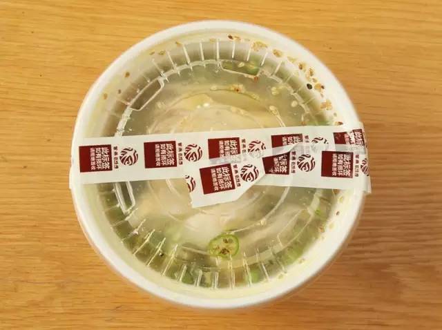 在魔都必须来吃的肥肠烤鱼,在魔都吃饭