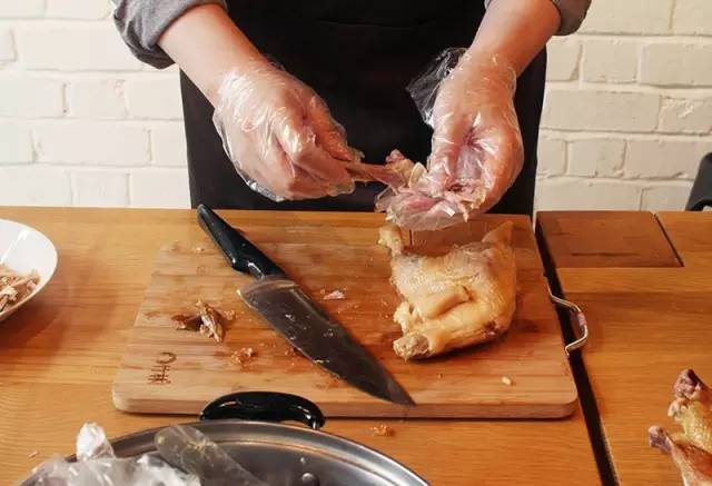 在魔都必须来吃的肥肠烤鱼,在魔都吃饭