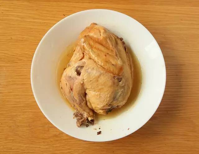 在魔都必须来吃的肥肠烤鱼,在魔都吃饭