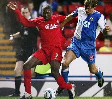 中甲再现断腿惨案,中甲赛场断腿