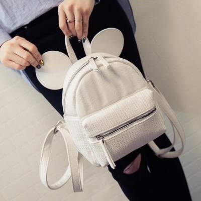 双肩包简单耐用百搭吗,双肩包放什么最好