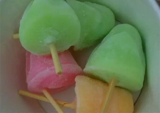 广州人小时候吃过的冷饮,童年的回忆菠萝冷饮