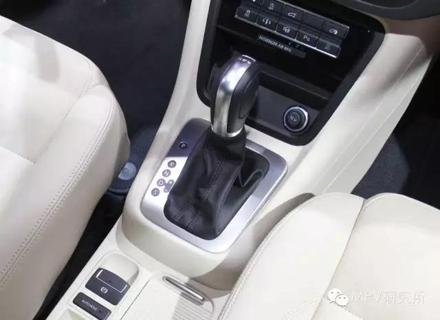 2017款大众夏朗7座mpv真实油耗,mpv商务车到店12年大众夏朗七座mpv