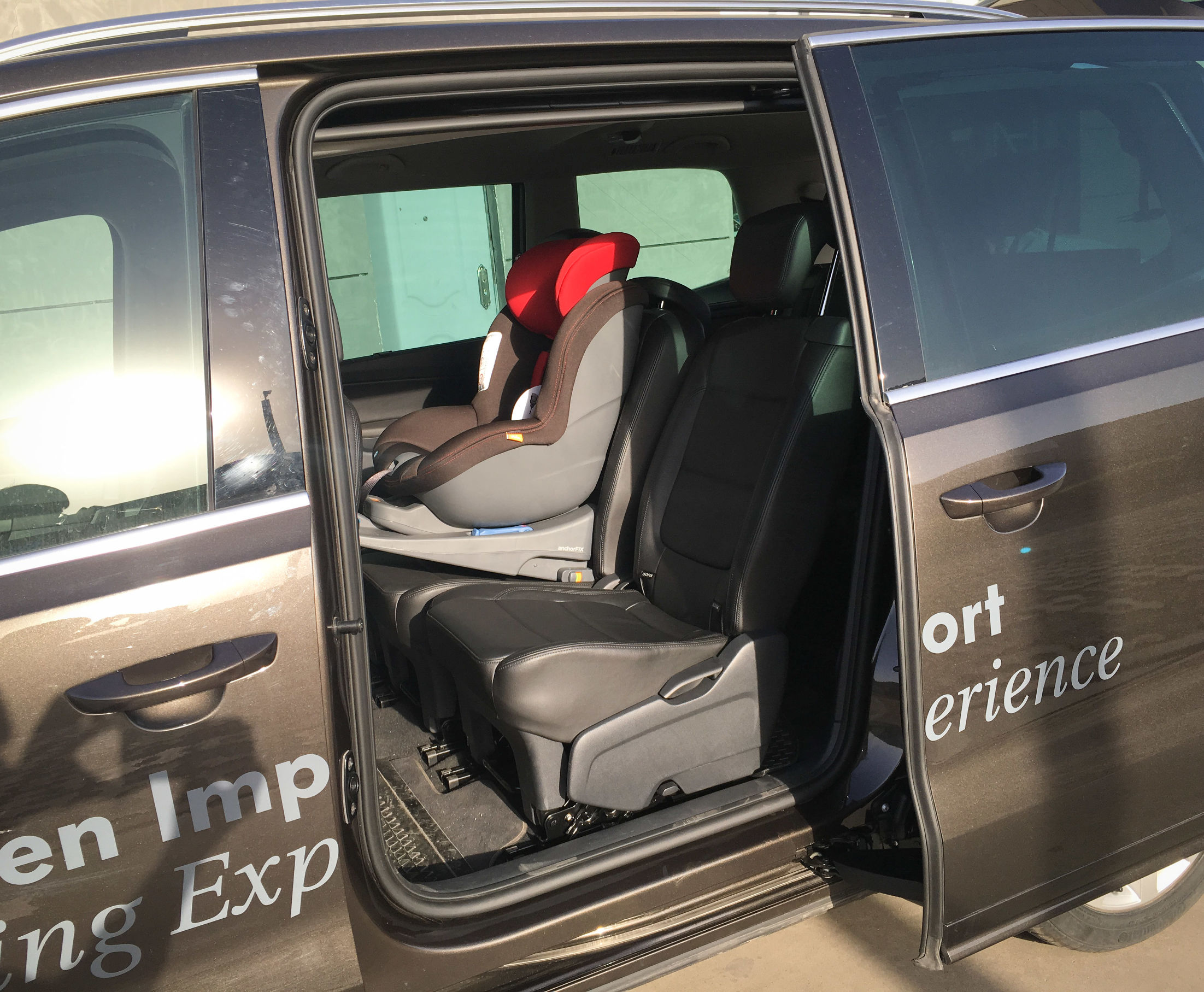 2017款大众夏朗7座mpv真实油耗,mpv商务车到店12年大众夏朗七座mpv